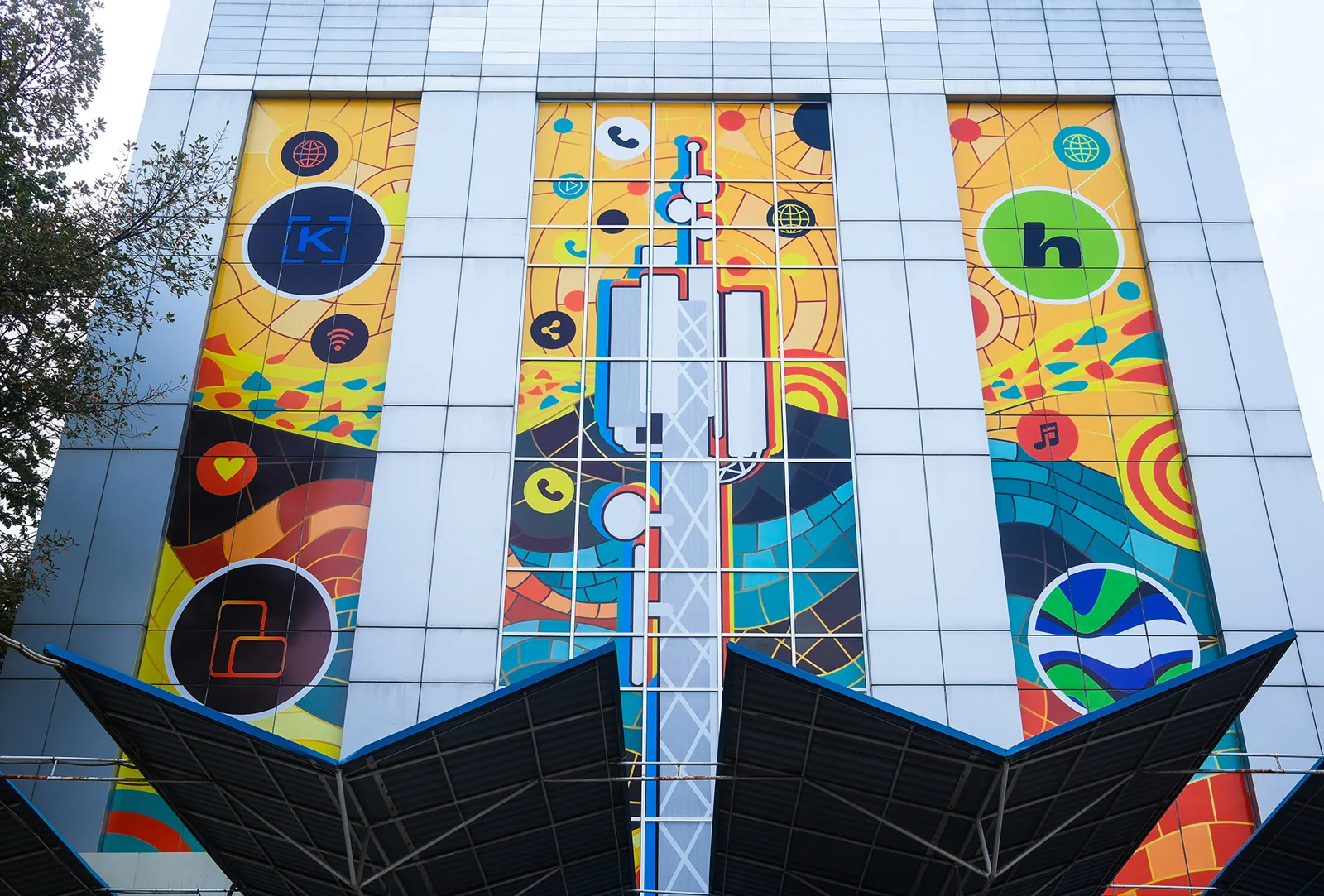 Beeline HQ mosaic facade